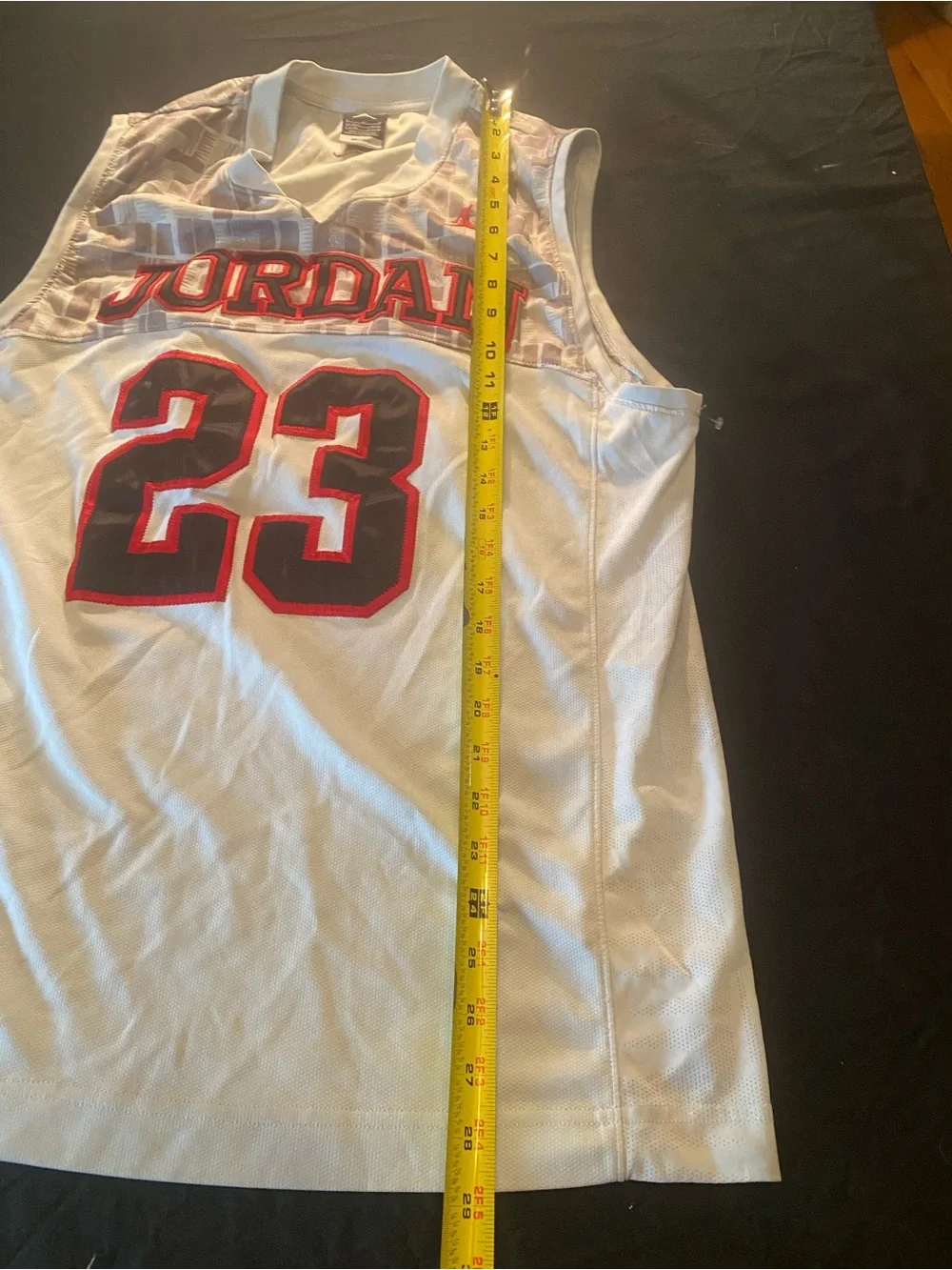 Jordan Dri-FIT White Mesh Performance Top with Black Tag jersey men’s medium